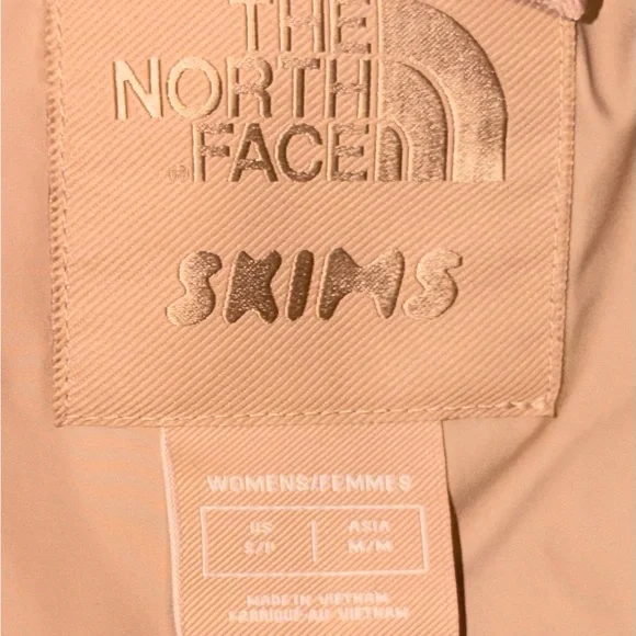 Skims x TNF 2000 Retro Nuptse- OCHRE- Sz Small - Picture 5 of 5